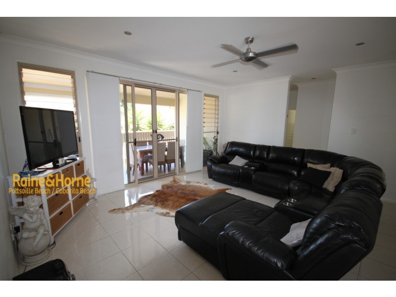 2/27 Newcastle Drive, Pottsville NSW 2489