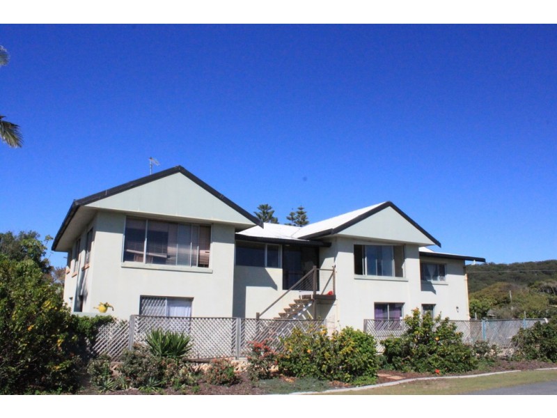 12 Young Street, Hastings Point NSW 2489