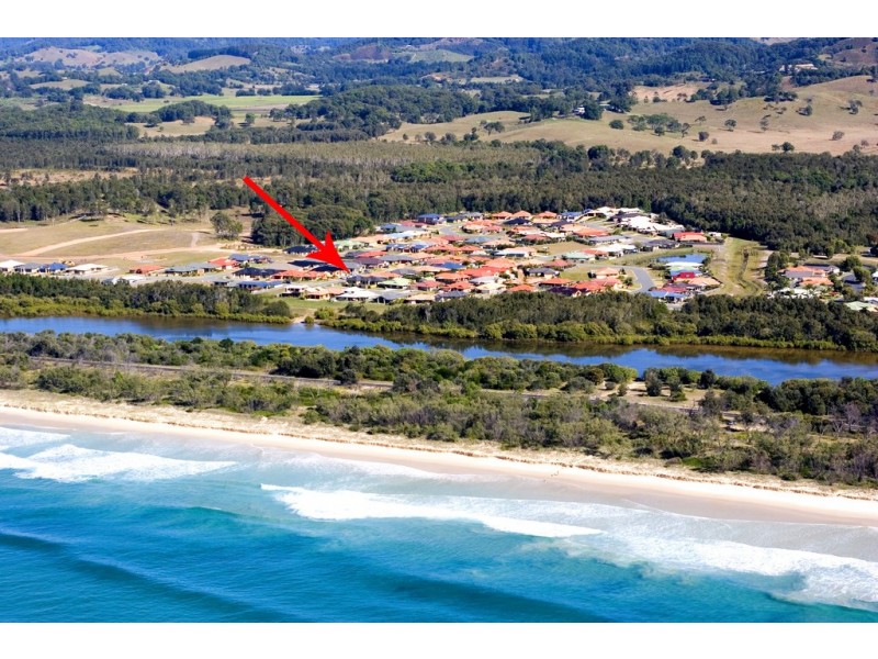 1/49 Border Crescent, Pottsville NSW 2489