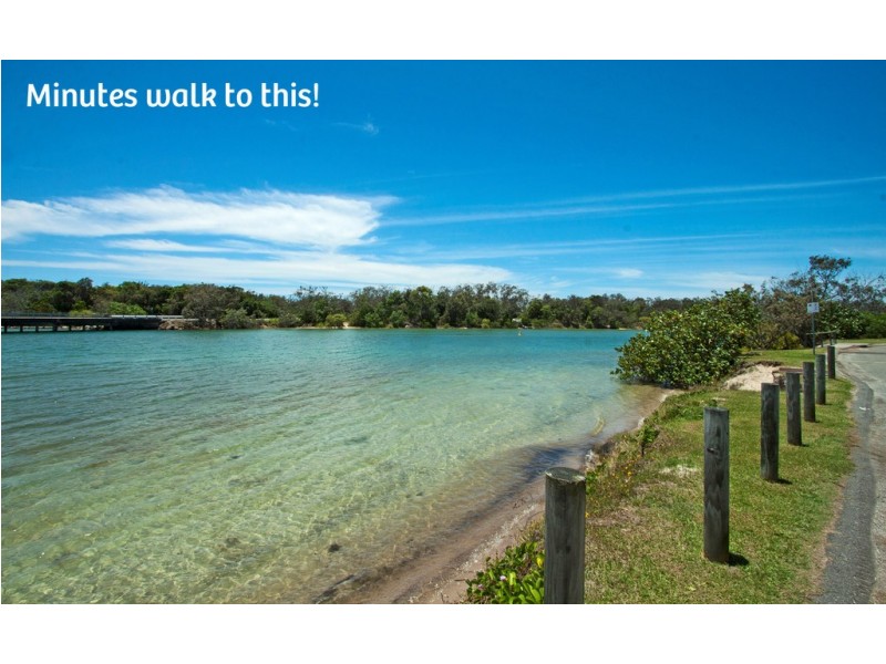 14 Toshack Place, Pottsville NSW 2489