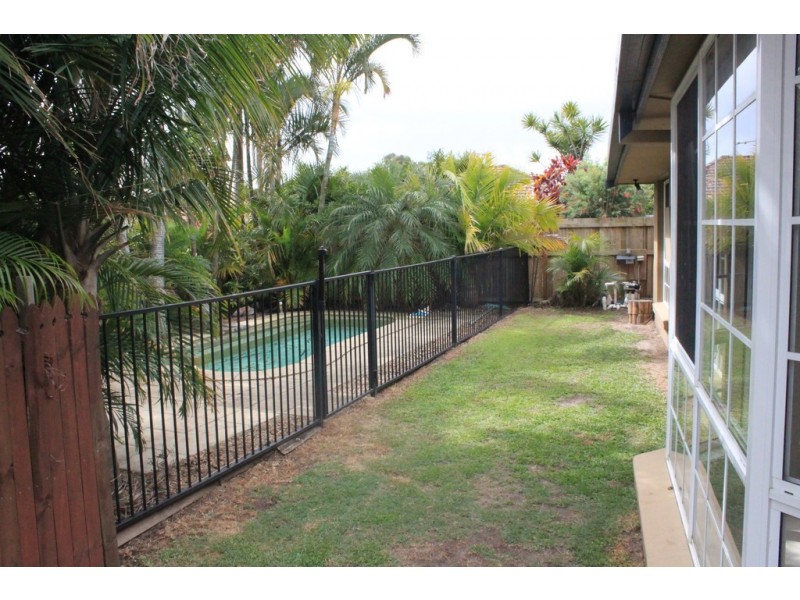 2/28 Andrew Avenue, Pottsville NSW 2489