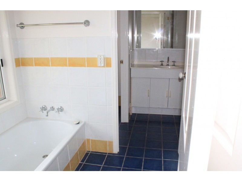 2/28 Andrew Avenue, Pottsville NSW 2489