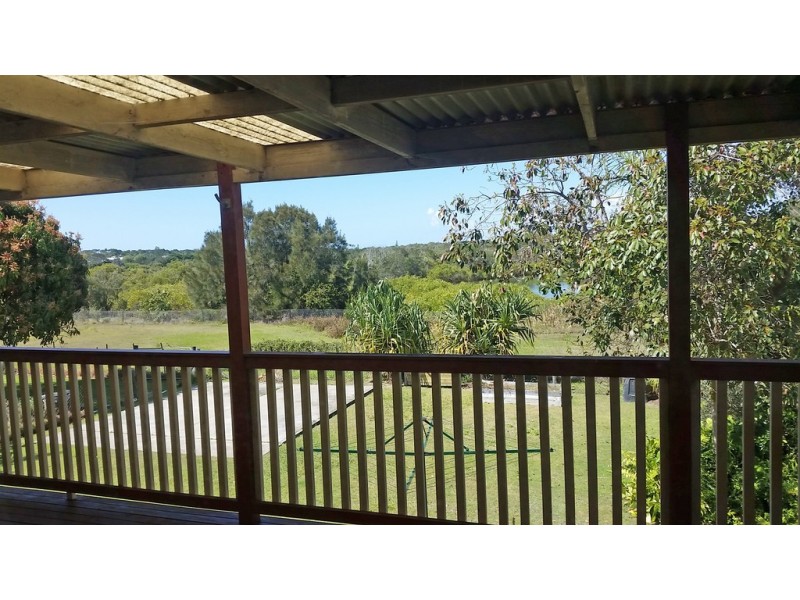 18 Creek Street, Hastings Point NSW 2489