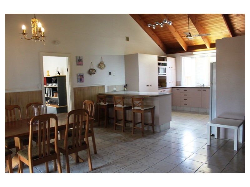 4 Andrew Avenue, Pottsville NSW 2489