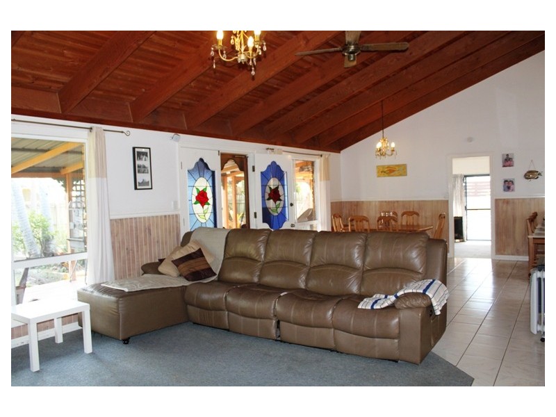 4 Andrew Avenue, Pottsville NSW 2489