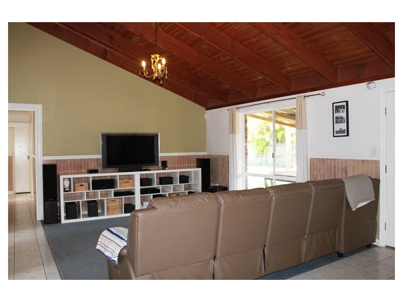 4 Andrew Avenue, Pottsville NSW 2489