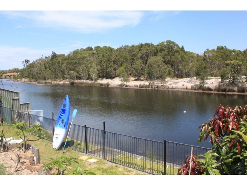 2 Caroline Street, Pottsville NSW 2489