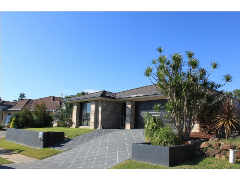 19 Newcastle Drive, Pottsville NSW 2489