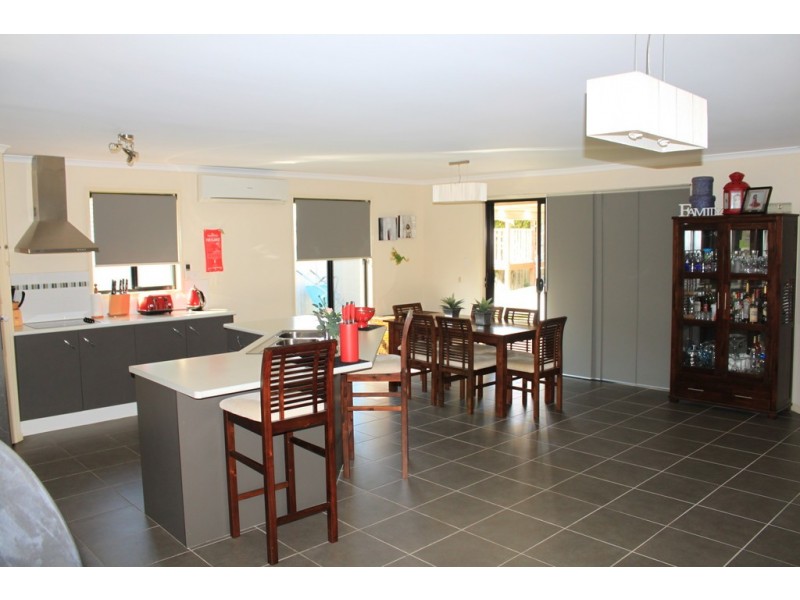 19 Newcastle Drive, Pottsville NSW 2489