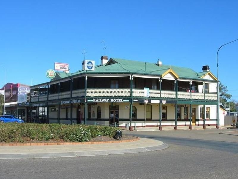 134 Hoskins Street – The Railway Hotel, Temora NSW 2666