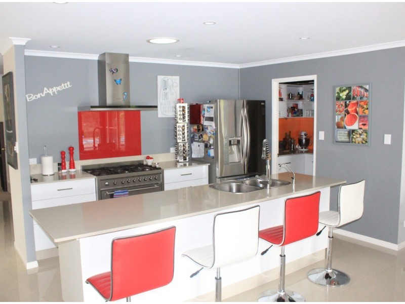 2 Caroline Street, Pottsville NSW 2489