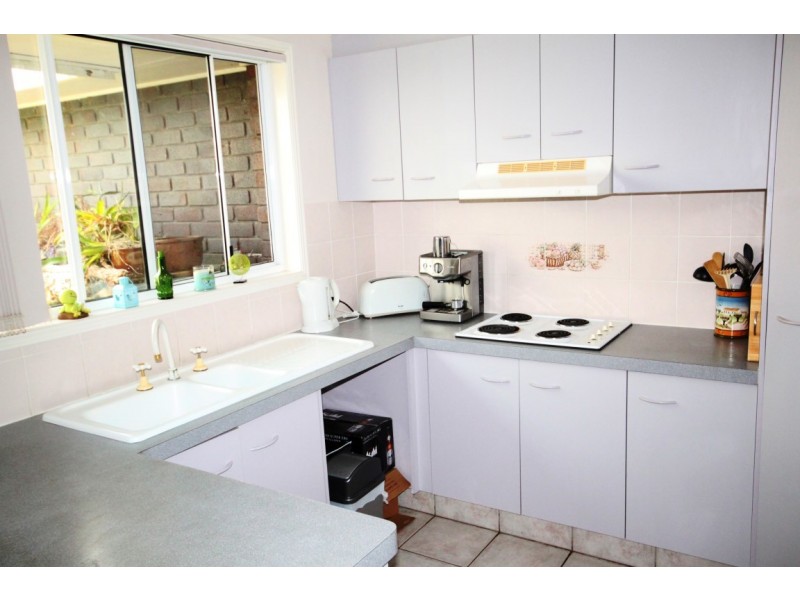 2/47 McKenzie Avenue, Pottsville NSW 2489