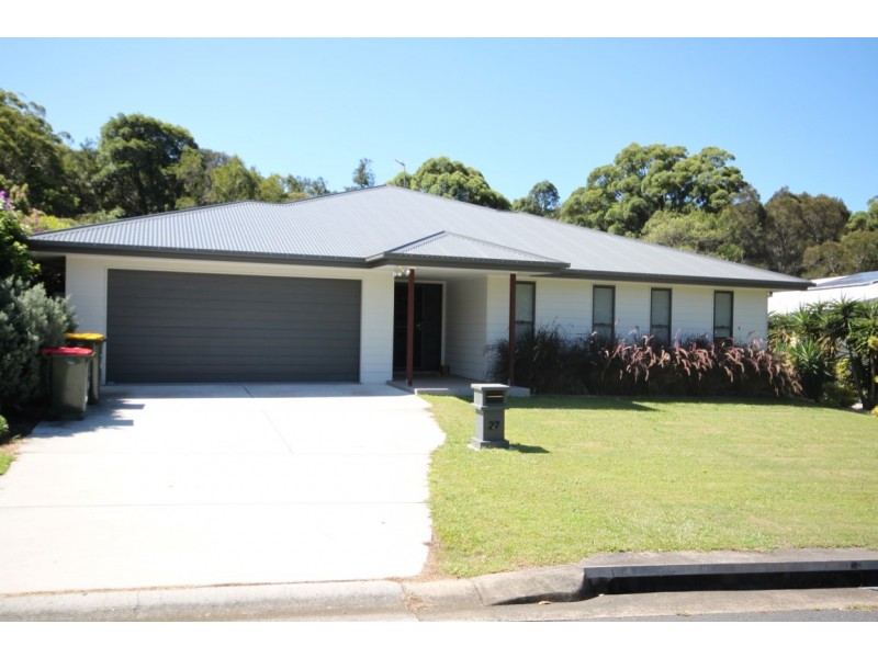 27 Muskheart Circuit, Pottsville NSW 2489