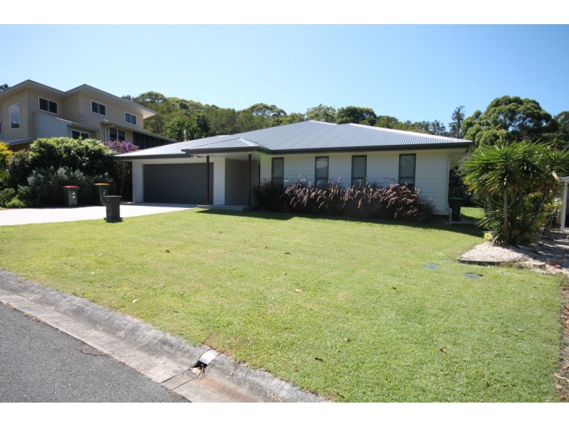 27 Muskheart Circuit, Pottsville NSW 2489