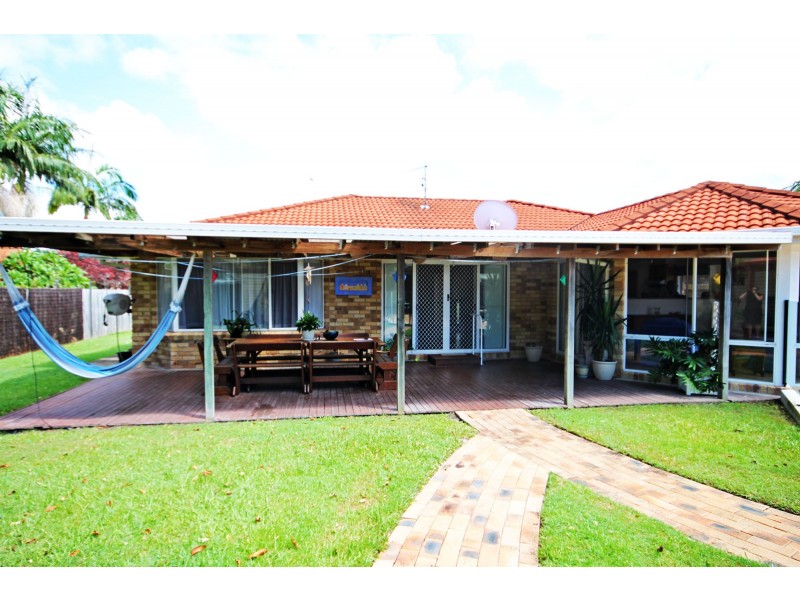 18 Andrew Avenue, Pottsville NSW 2489