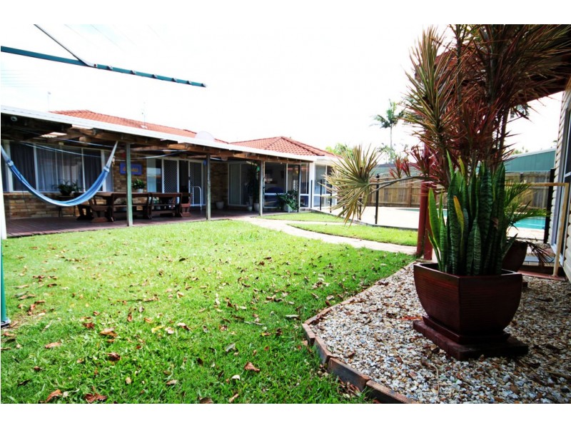 18 Andrew Avenue, Pottsville NSW 2489