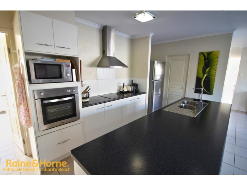 64 Lennox Circuit, Pottsville NSW 2489