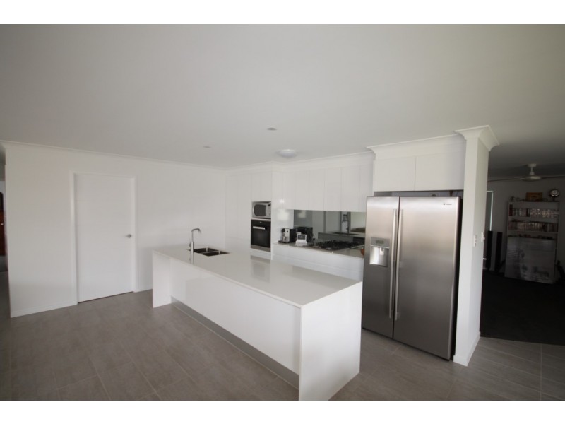 109 Lennox Circuit, Pottsville NSW 2489