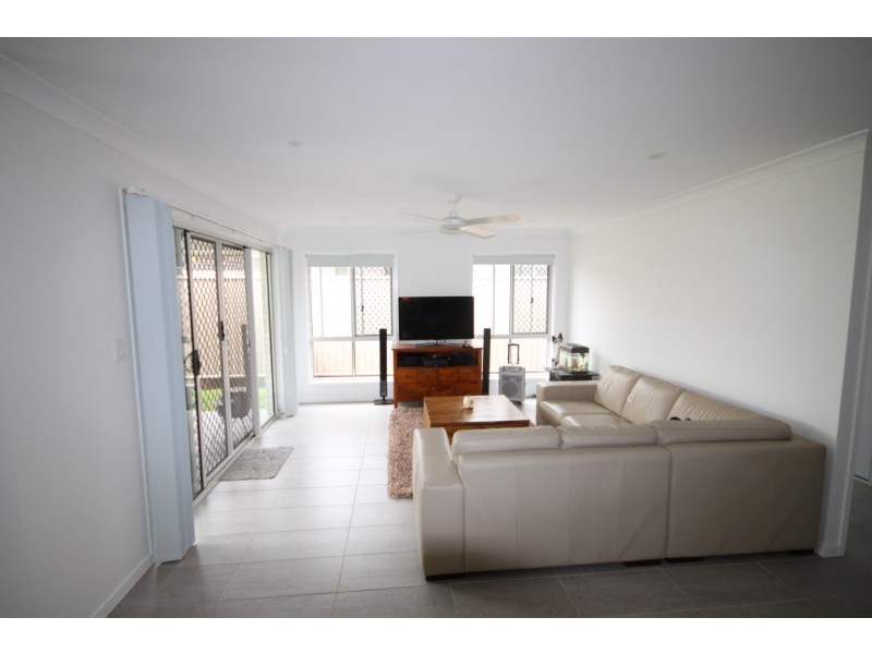 109 Lennox Circuit, Pottsville NSW 2489