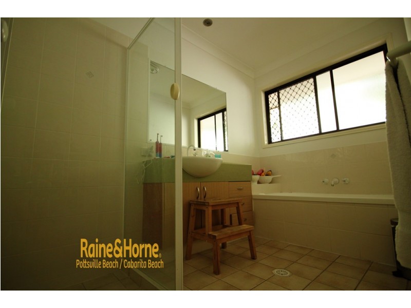 6 Muskheart Circuit, Pottsville NSW 2489