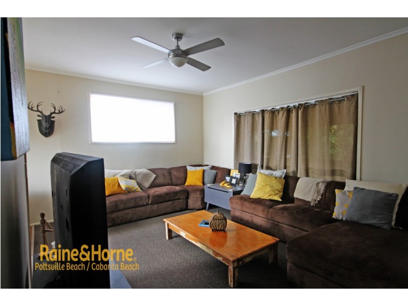 17 Tweed Coast Road, Pottsville NSW 2489