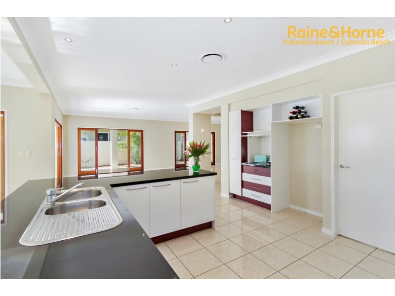 18 Marina Parade, Jacobs Well QLD 4208