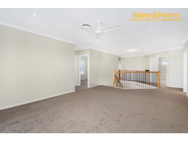 18 Marina Parade, Jacobs Well QLD 4208