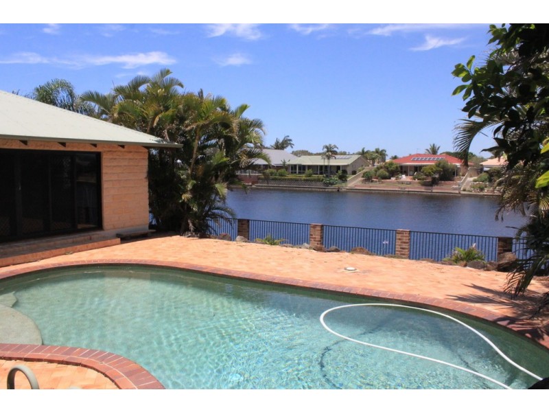 77 Andrew Avenue, Pottsville NSW 2489