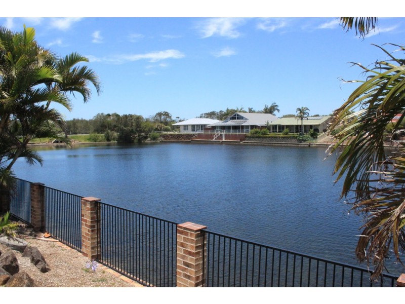 77 Andrew Avenue, Pottsville NSW 2489