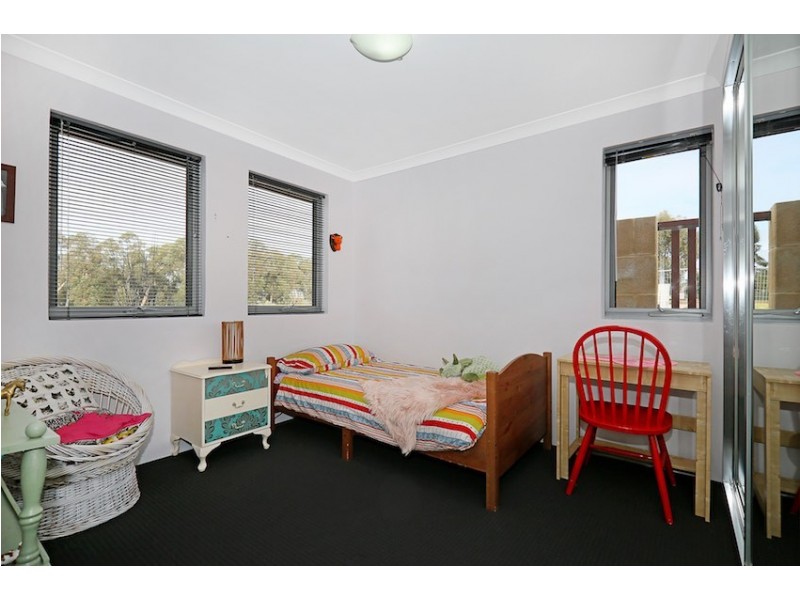 9 Kaalak Lane, Mandurah WA 6210