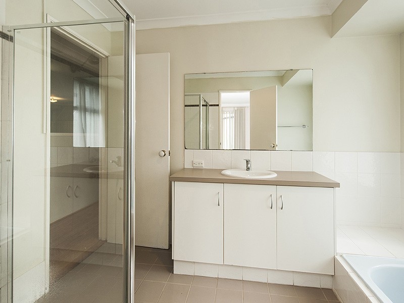 69 Sunningdale Chase, Meadow Springs WA 6210