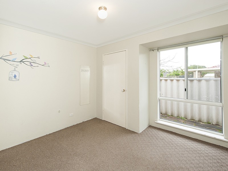 69 Sunningdale Chase, Meadow Springs WA 6210