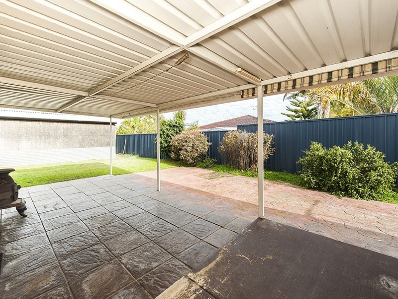 69 Sunningdale Chase, Meadow Springs WA 6210