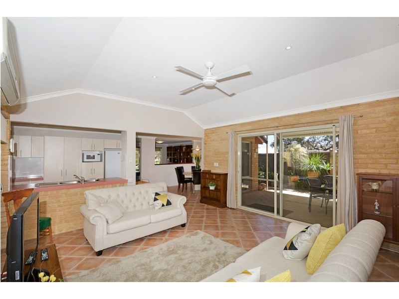 19 Tasman Loop, Dudley Park WA 6210