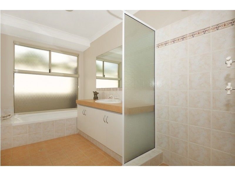19 Tasman Loop, Dudley Park WA 6210