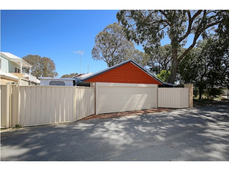 19 Tasman Loop, Dudley Park WA 6210