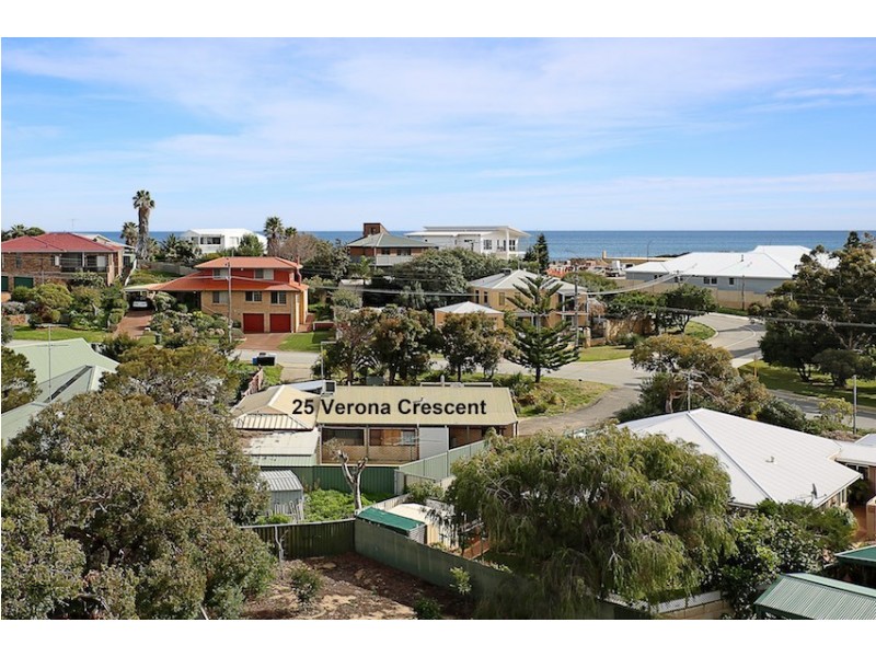 25 Verona Crescent, Falcon WA 6210