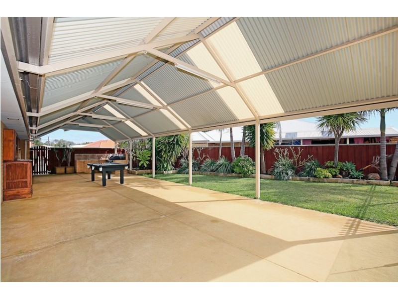 12 Blue Wren Gardens, Coodanup WA 6210
