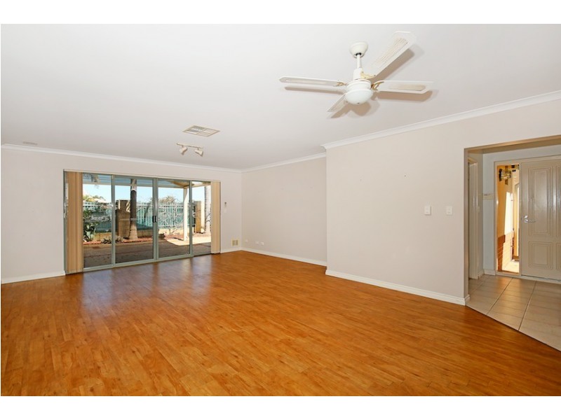 6/1 Waterside Drive, Dudley Park WA 6210