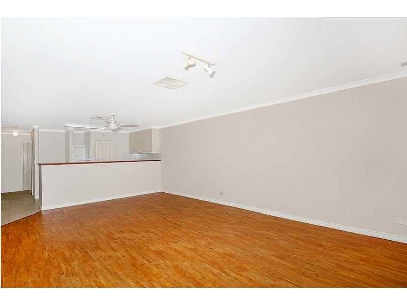 6/1 Waterside Drive, Dudley Park WA 6210