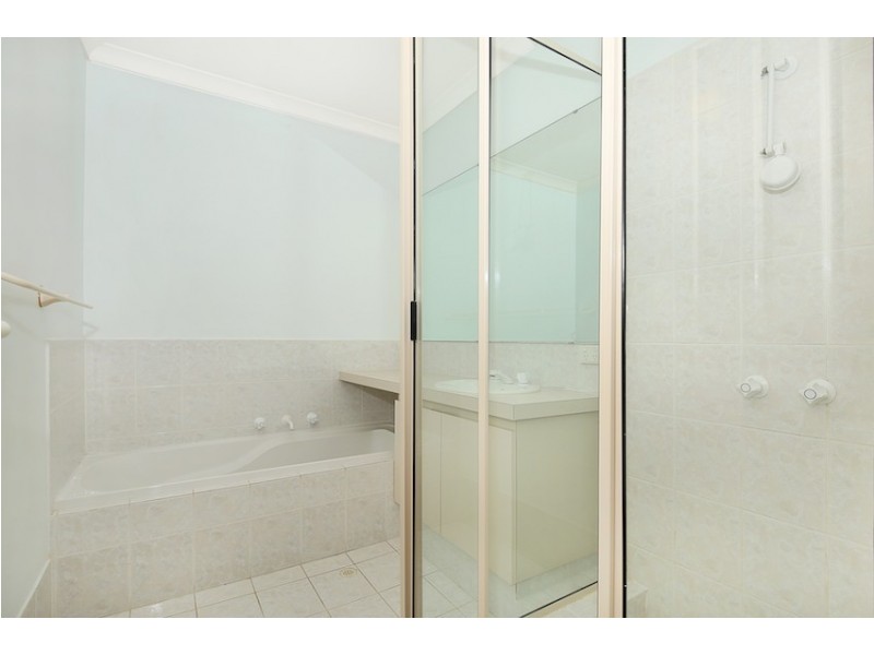 6/1 Waterside Drive, Dudley Park WA 6210