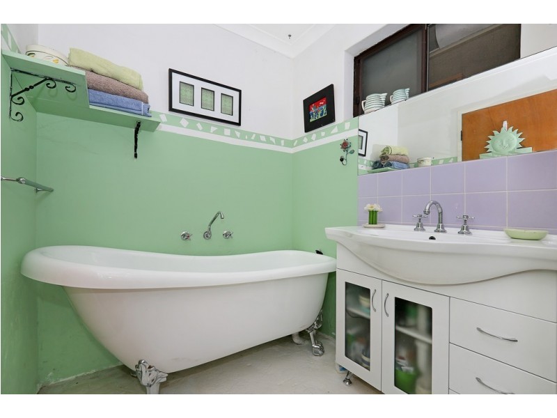 1 Feltin Place, Dudley Park WA 6210