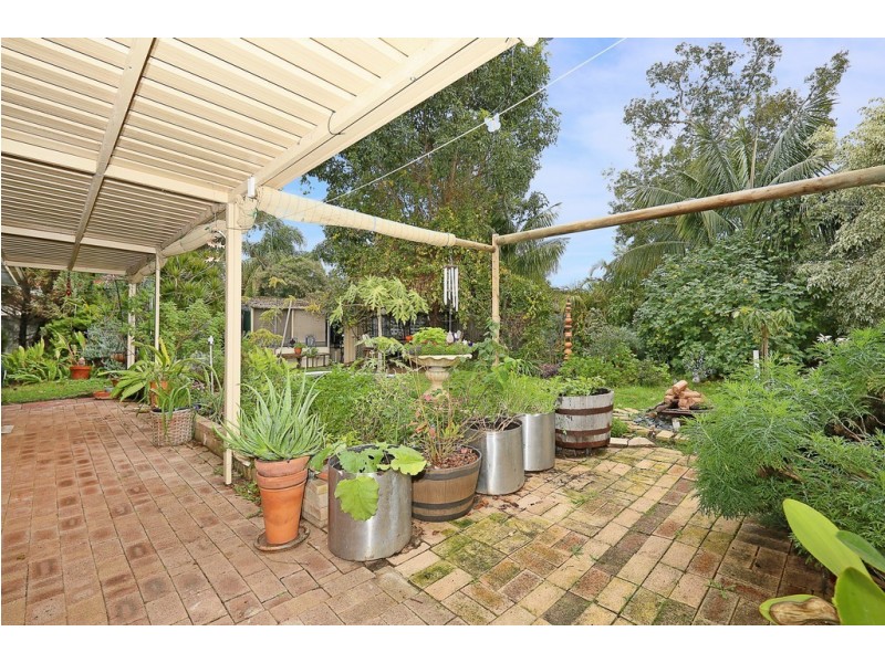 1 Feltin Place, Dudley Park WA 6210