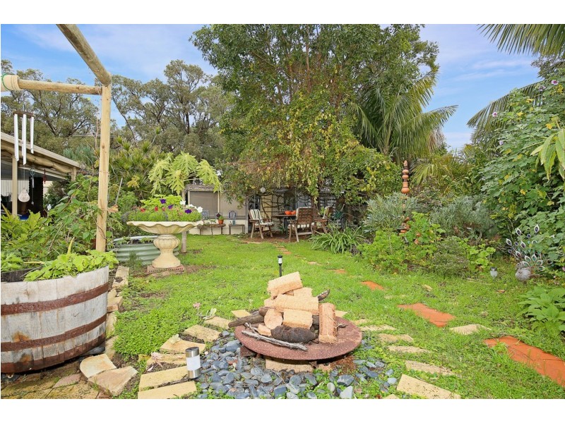 1 Feltin Place, Dudley Park WA 6210