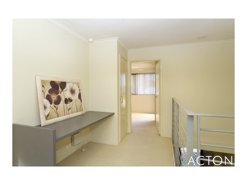 25/1 Mariners Cove, Dudley Park WA 6210