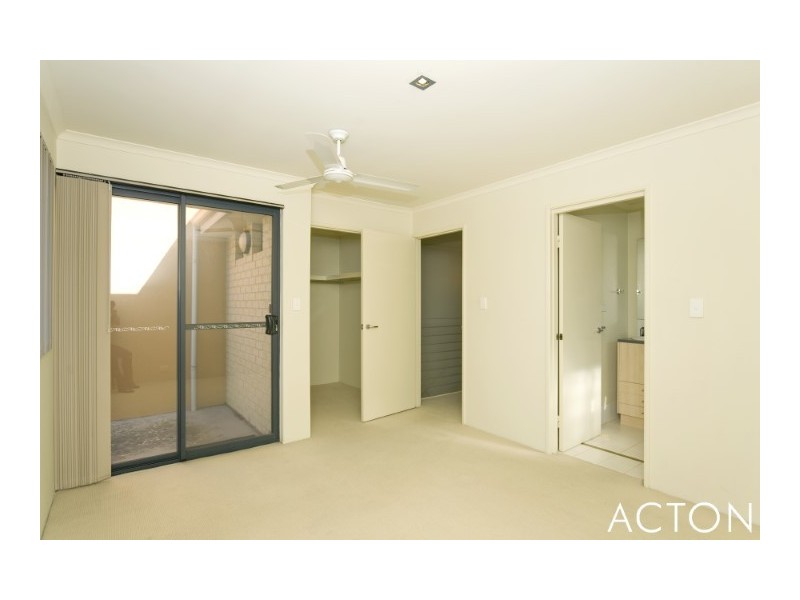 25/1 Mariners Cove, Dudley Park WA 6210