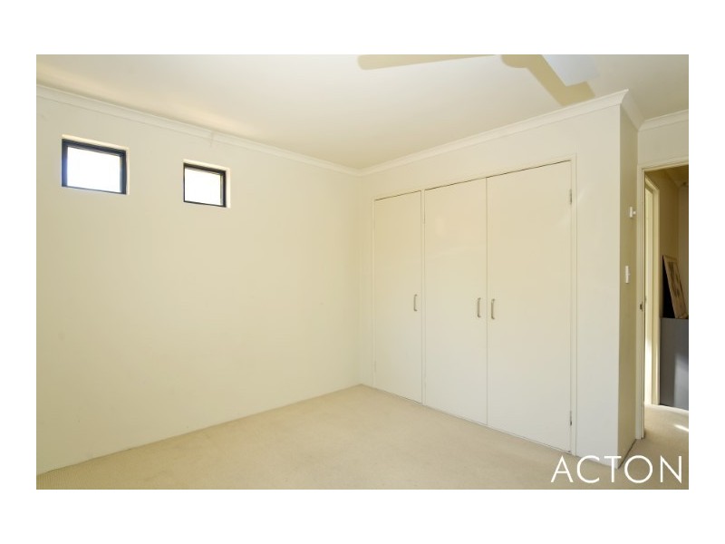 25/1 Mariners Cove, Dudley Park WA 6210