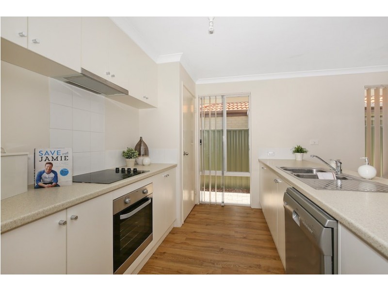 11 Cooeyup Close, Ravenswood WA 6208