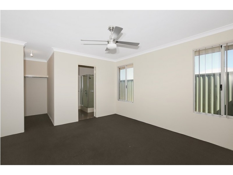 11 Cooeyup Close, Ravenswood WA 6208