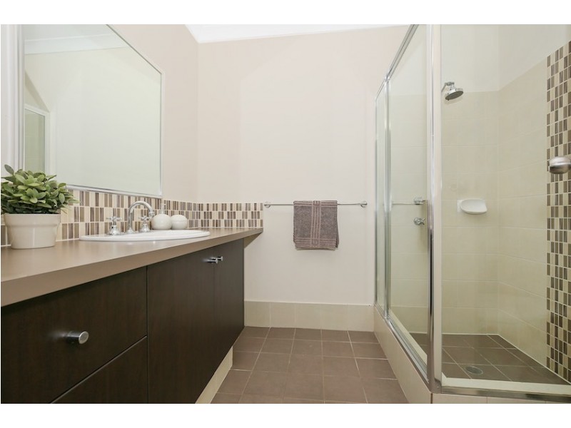 11 Cooeyup Close, Ravenswood WA 6208